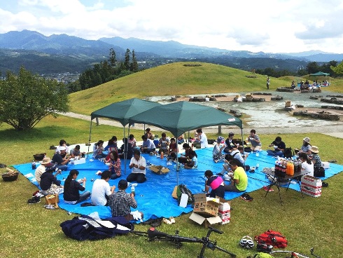 できあがったいも煮を食べました。