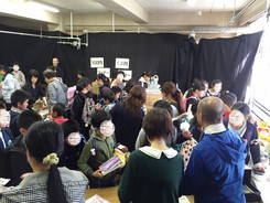 バザー会場の様子